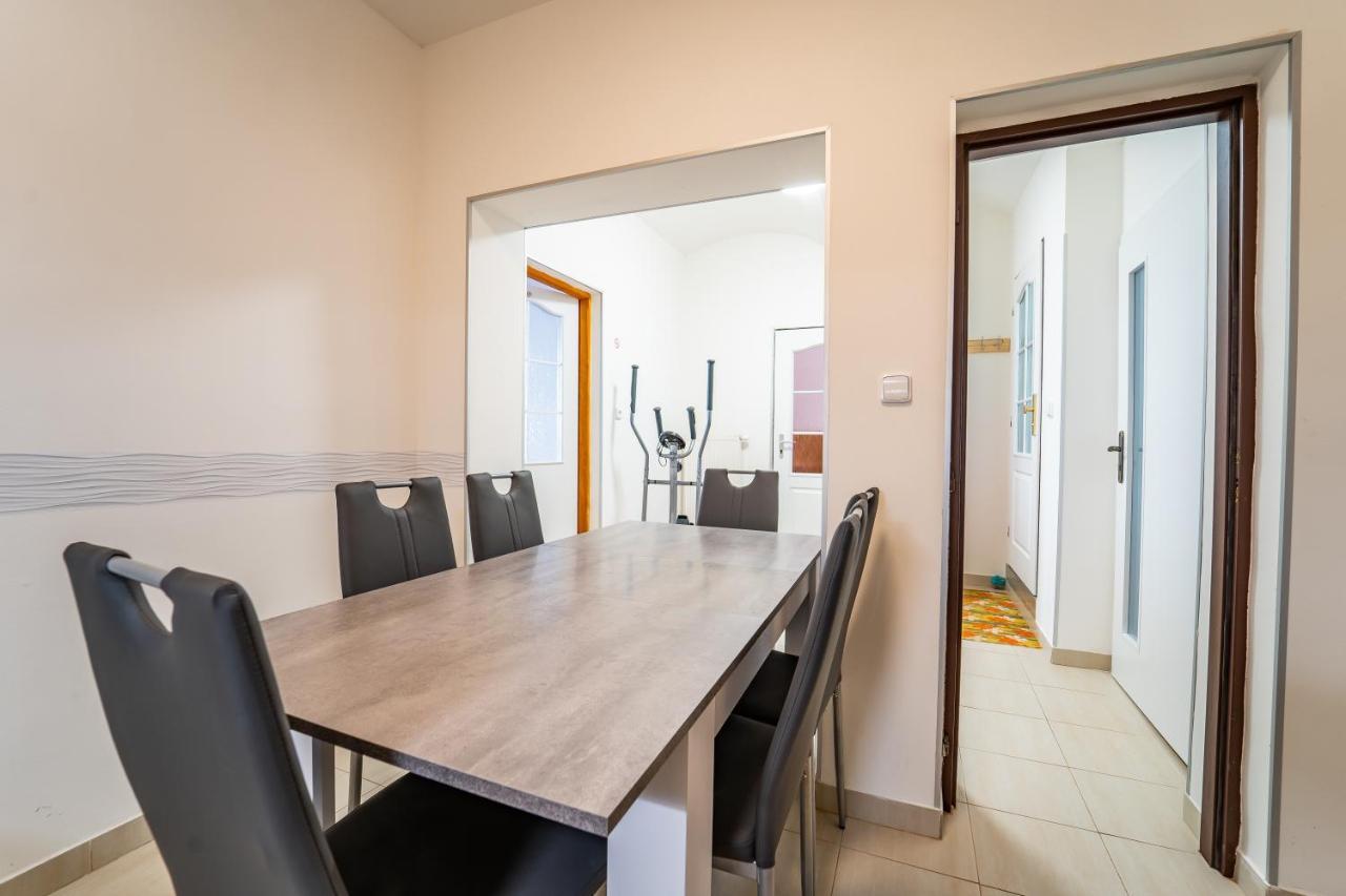 Lukas Apartments Jachymov Bagian luar foto